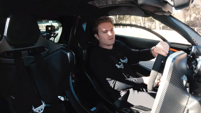 Ούτε ο Rosberg δεν μπορεί να συγκρατήσει τη McLaren Senna