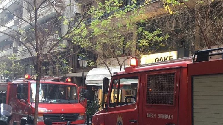 Πυρκαγιά σε διαμέρισμα στην Καλαμαριά – Απεγκλωβίστηκε ένα άτομο