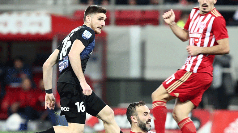 Στο στόχαστρο του Ολυμπιακού ο Οικονομίδης