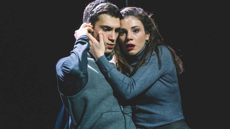 Η συγκλονιστική πρεμιέρα της παράστασης «Πυρκαγιές» καθήλωσε το κοινό