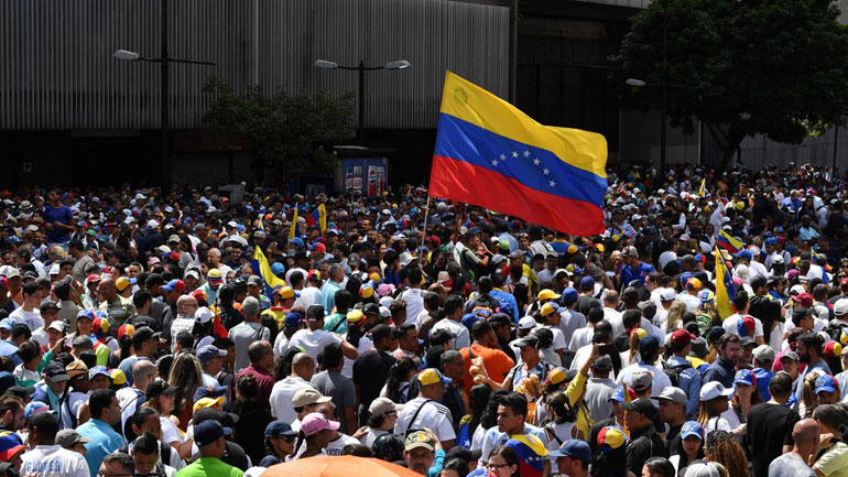 Βενεζουέλα: Η Ε.Ε. έρμαιο μεταξύ Ουάσινγκτον και Μόσχας;