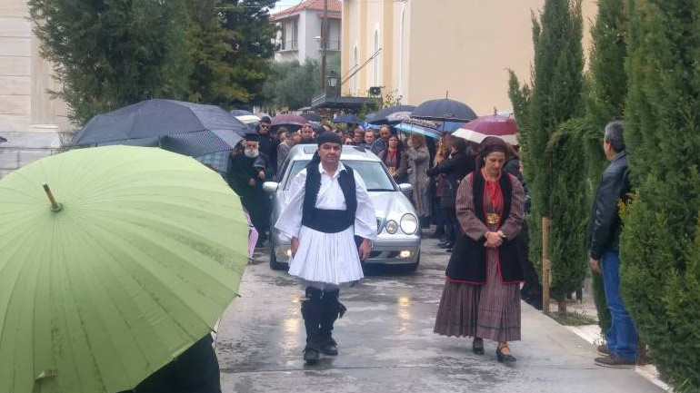 Καλαμάτα: Κηδεύτηκαν οι τρεις γυναίκες που σκοτώθηκαν στην ταβέρνα