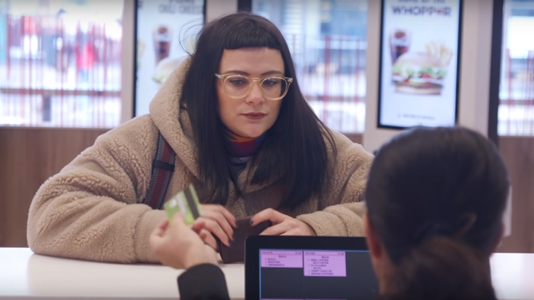 Η Burger King τρολάρει τα McDonald’s