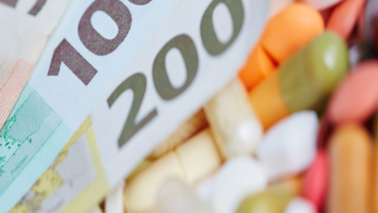 Σταδιακή αύξηση στη φαρμακευτική δαπάνη μέχρι 2,3 δισ. το 2022