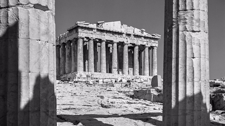 Άνθρωποι, μνημεία και τοπία στην Ελλάδα μέσα από τον φακό του Ρόμπερτ Μακέιμπ