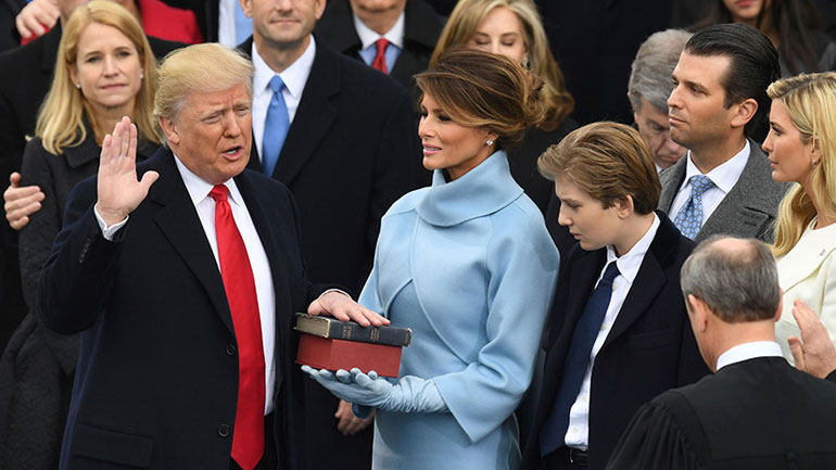 ΗΠΑ: Η εισαγγελία του Μανχάταν ζήτησε τα έγγραφα της ορκωμοσίας του Τραμπ