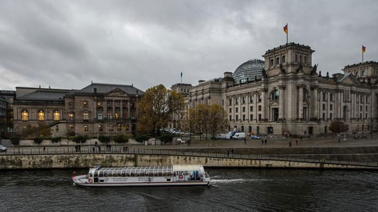 Με έλλειμμα 25 δις αντιμέτωπη η Γερμανία