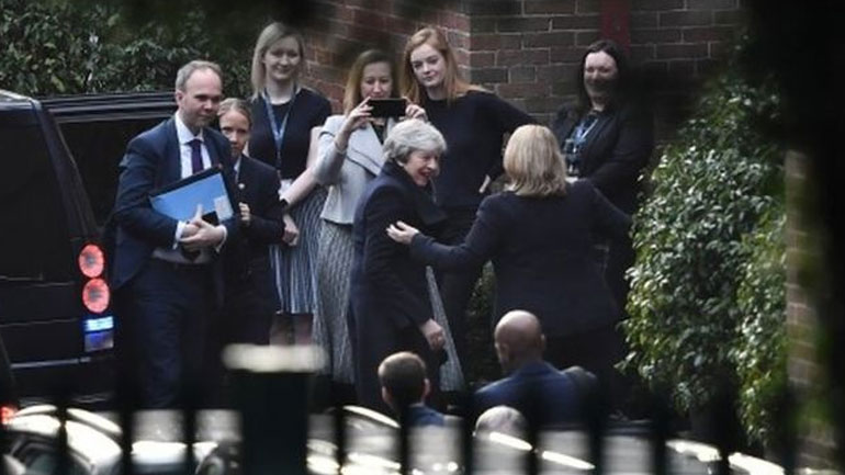 Σύγκλιση Λονδίνου-Μπέλφαστ-Δουβλίνου;