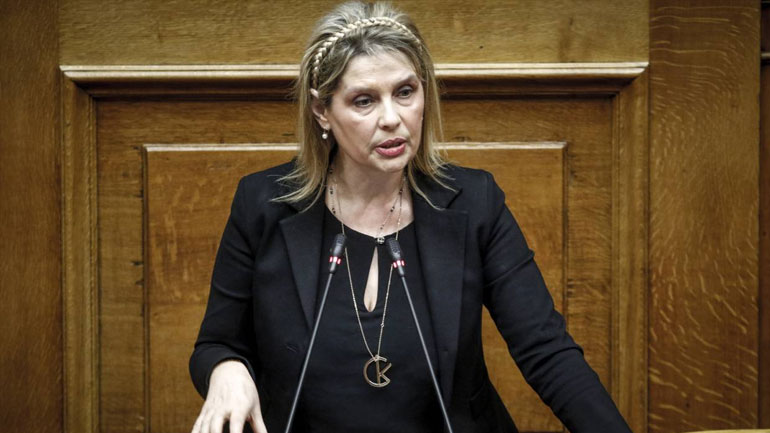 Κ. Παπακώστα: «Πρέπει οι ίδιοι οι πολιτικοί αρχηγοί να αρθούν στο ύψος της ευθύνης τους»