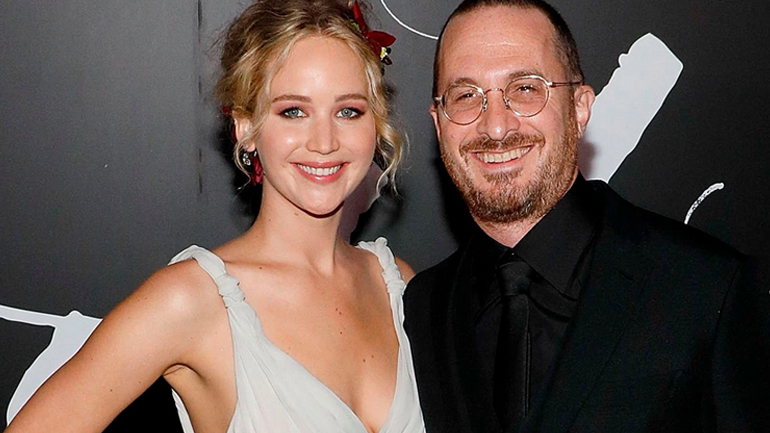 Η Τζένιφερ Λόρενς αρραβωνιάστηκε