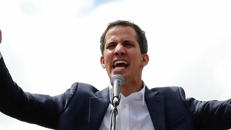 Βενεζουέλα: Ο Γκουαϊδό αψηφά τον Μαδούρο προσπαθώντας να οργανώσει την παροχή διεθνούς ανθρωπιστικής βοήθειας