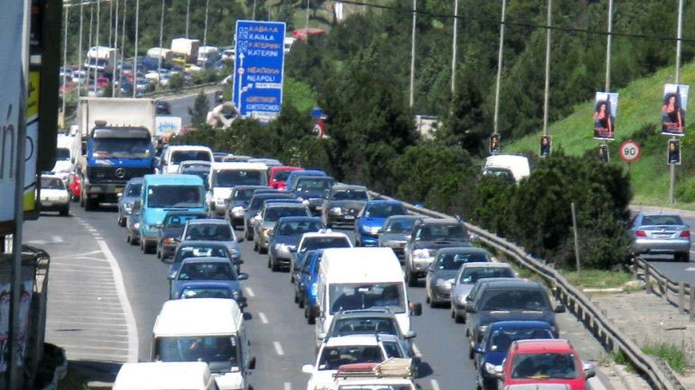 Προβλήματα στον Περιφερειακό της Θεσσαλονίκης – Τροχαίο και πτώση κολόνας φωτισμού