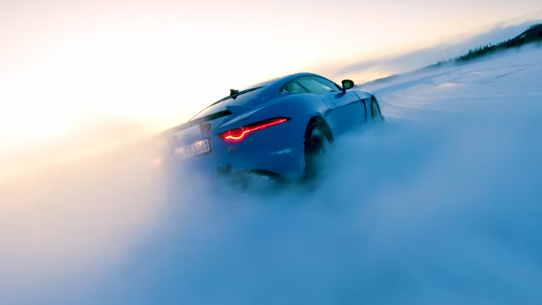 Στους -40 βαθμούς Κελσίου με τα κορυφαία μοντέλα της Jaguar