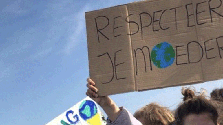 Ολλανδία: Χιλιάδες μαθητές διαδήλωσαν για το κλίμα