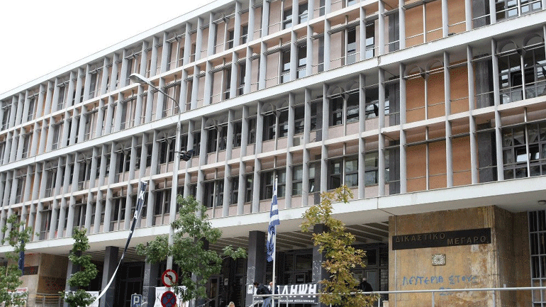 Θεσσαλονίκη: Καταδίκη για μέλη της Χρυσής Αυγής και του ΚΚΕ για συμπλοκή έξω από το ΕΠΑΛ Λαγκαδά Θεσσαλονίκη: Καταδίκη για μέλη της Χρυσής Αυγής και του ΚΚΕ για συμπλοκή έξω από το ΕΠΑΛ Λαγκαδά