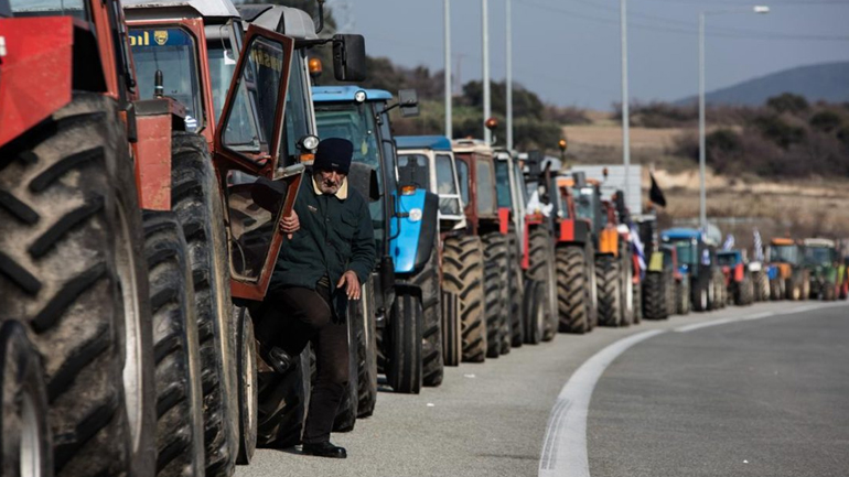 Κομμένη στα δύο η Ελλάδα