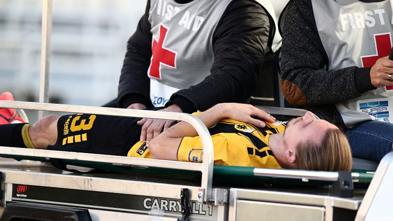 ΑΕΚ: Θλάση στον προσαγωγό ο Χουλτ