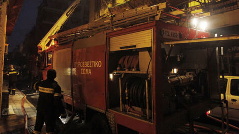 Πυρκαγιά σε διπλοκατοικία στο Αιγάλεω