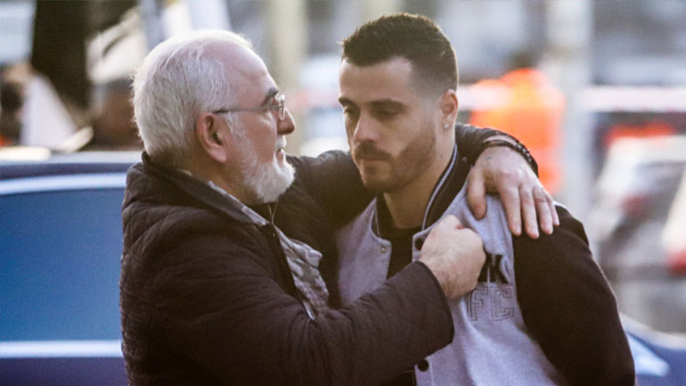 Ο Ιβάν Σαββίδης υποδέχτηκε όπως συνηθίζει ο ίδιος τους παίκτες στην Τούμπα