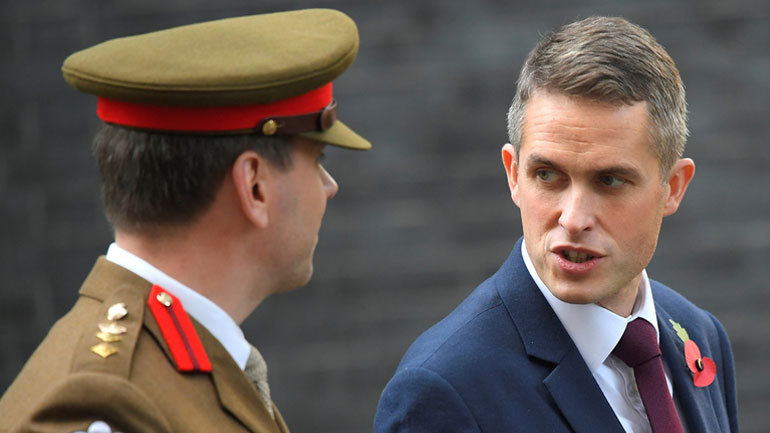 «Το Λονδίνο πρέπει να είναι έτοιμο για χρήση στρατιωτικής ισχύος»