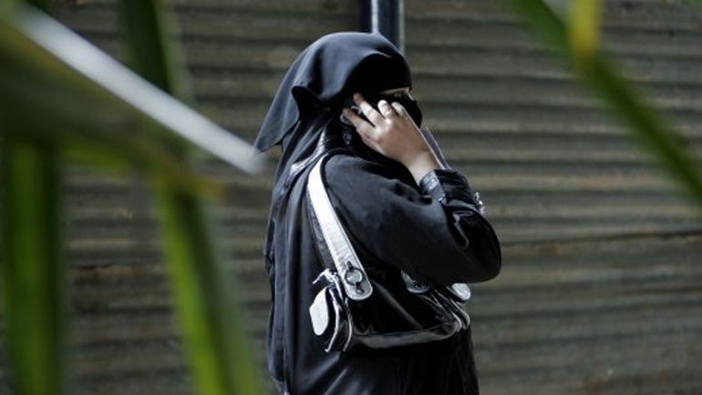 Σαουδική Αραβία: Εφαρμογή επιτρέπει στους άνδρες να παρακολουθούν τις γυναίκες τους