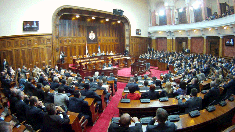 Σερβία: Η αντιπολίτευση ζητά πρόωρες εκλογές