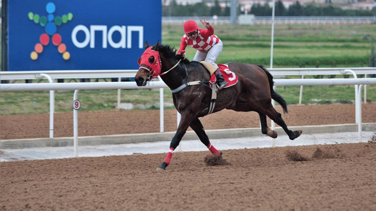 Ερώτηση του βουλευτή Νικολόπουλου για τις οικογένειες που ζουν από τον ιππόδρομο