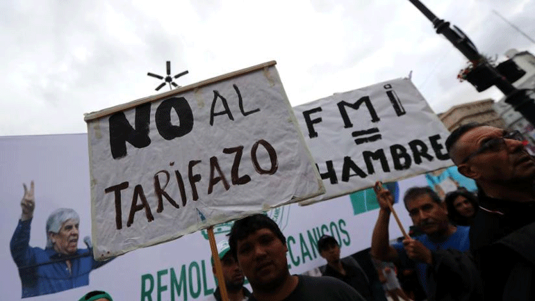 Αργεντινή: Δεκάδες χιλιάδες στους δρόμους του Μπουένος Άιρες κατά της λιτότητας