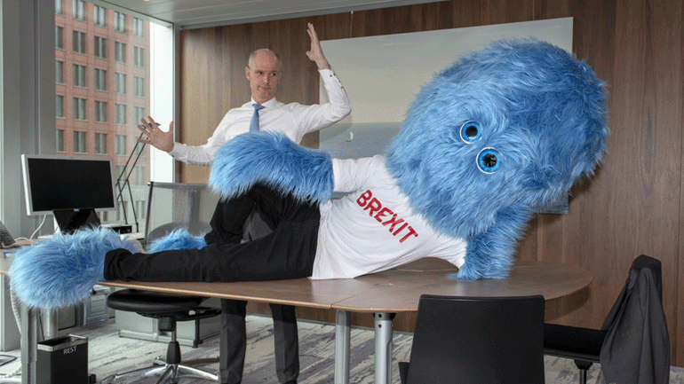 Ολλανδία: Ένα μπλε… τέρας επιστράτευσε ο ΥΠΕΞ για να προετοιμάσει τους πολίτες για το Brexit