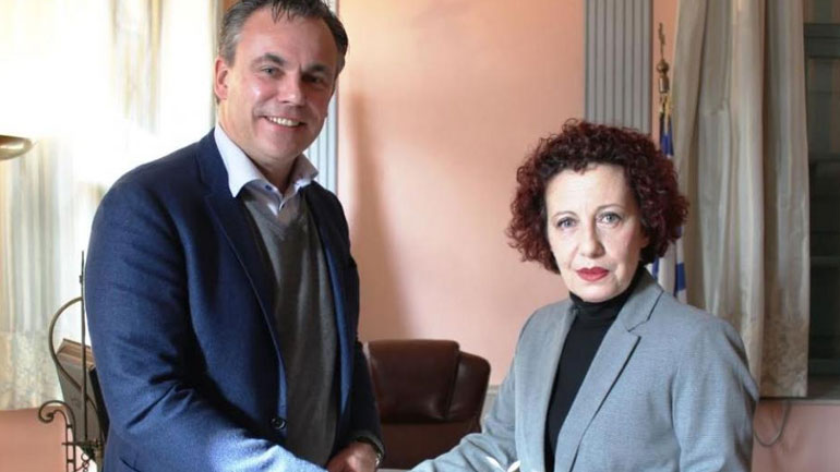 Στη Λέσβο ο Ολλανδός υπουργός Μετανάστευσης Μαρκ Χάρμπερς