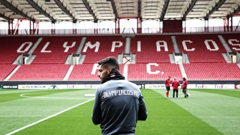«Ερωτευμένος» με την πρόκριση ο Ολυμπιακός
