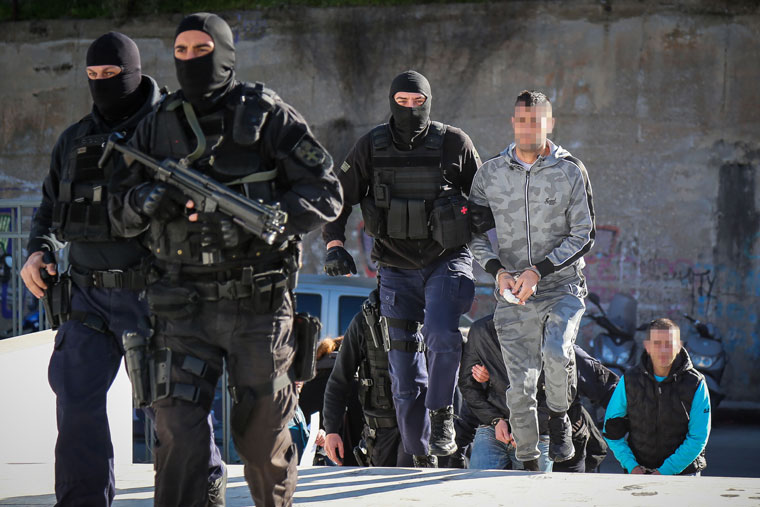 Μεταγωγή των κρατουμένων της σπείρας για την υπόθεση Ζαφειρόπουλου