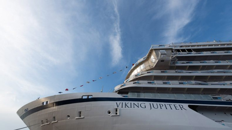 Πειραιάς: Κρουαζερόπλοιο προσέκρουσε στην προβλήτα του λιμανιού