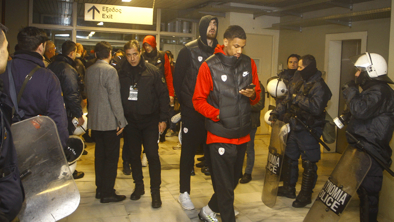 «Καμπάνα» έξι βαθμών στην ΚΑΕ Ολυμπιακός!