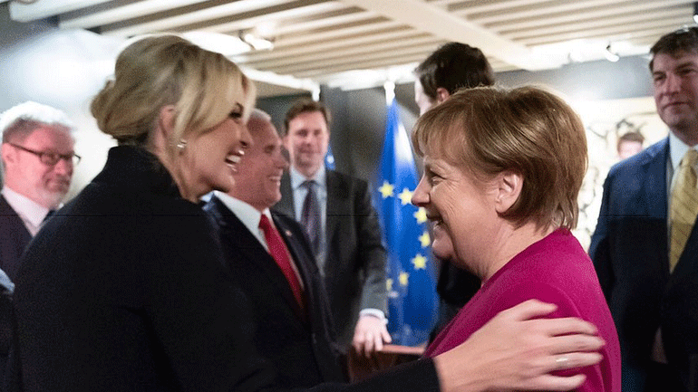 H Ιβάνκα Τραμπ δηλώνει θαυμάστρια της Άγγελα Μέρκελ