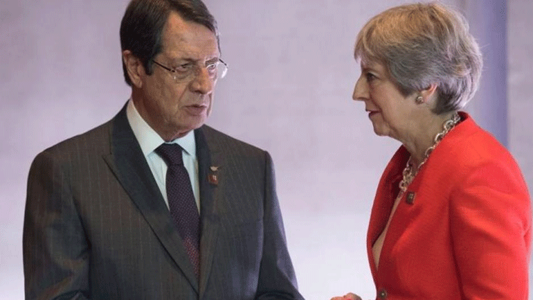 Τηλεφωνική συνομιλία είχαν Αναστασιάδης και  Μέι για το Brexit
