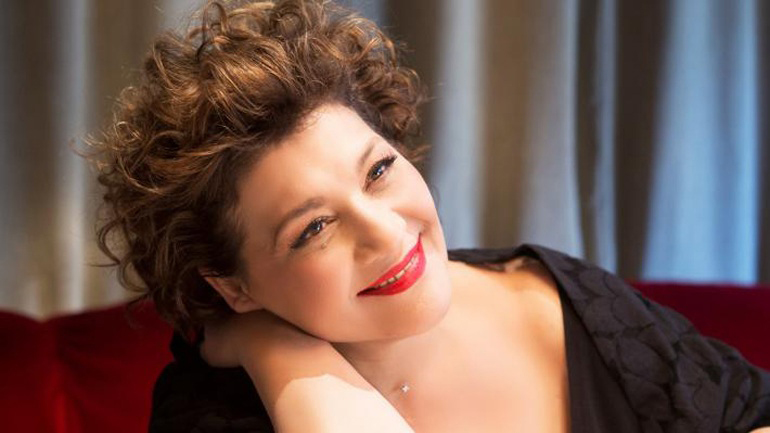 Γιώτα Νέγκα – «Βρες Μου Έναν Άλλο»