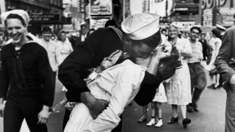 ΗΠΑ: Απεβίωσε ο ναύτης «του φιλιού της Times Square»