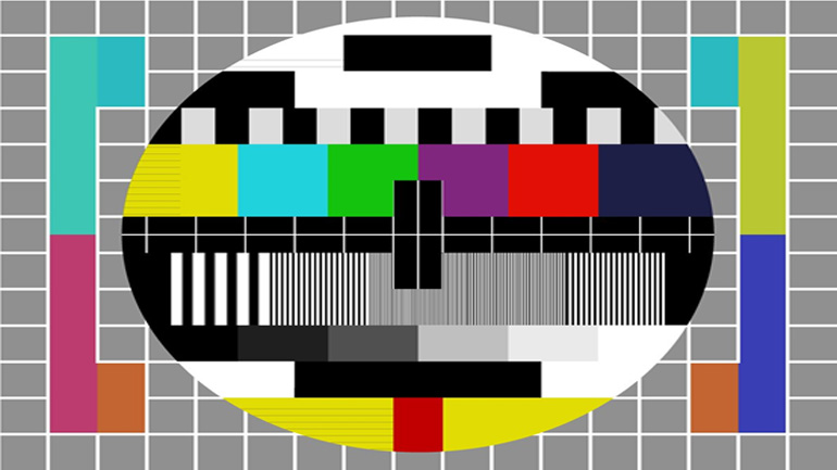 Τι έχουν οι έρμες οι εκπομπές και κόβονται;