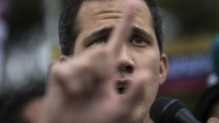 Επικρίσεις Γκουαϊδό στην κυβέρνηση Μαδούρο για την απέλαση ευρωβουλευτών