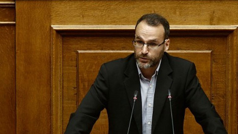 «ΣΥΡΙΖΑ και ΝΔ προβάλλουν κάλπικα δίπολα για να εγκλωβίσουν τη λαϊκή δυσαρέσκεια»