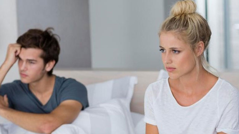 Τα λάθη που κάνεις και δείχνεις απελπισμένη στα μάτια ενός άνδρα!