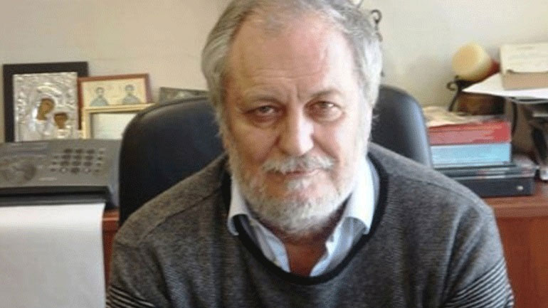 «Θα τις ξηλώσεις και θα πεις και ένα τραγούδι»