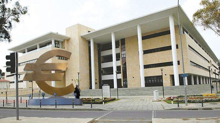 Στην έκδοση 15ετούς ευρωπαϊκού ομολόγου προχωρά η Κύπρος