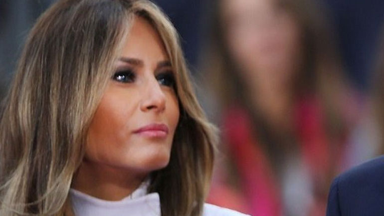 Η Μελάνια Τραμπ αποχαιρετά τον Καρλ Λάγκερφελντ