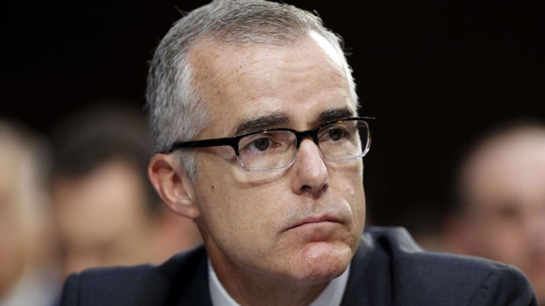 ΗΠΑ: Νέα σκληρή φραστική επίθεση από τον Άντριου Μακέιμπ στον Τραμπ με υπονοούμενα για τη Ρωσία