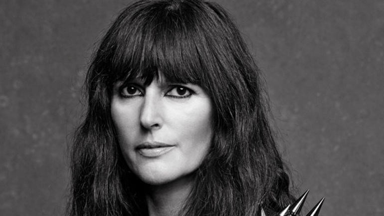 Η Βιρζινί Βιάρ, το δεξί χέρι του Λάγκερφελντ, θα αναλάβει τoν οίκο Chanel