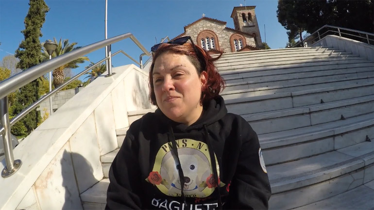 Ο Γολγοθάς ενός τυφλού συνανθρώπου μας που μετακινείται στο Χαλάνδρι