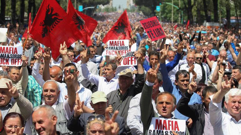 Αλβανία: Νέα συγκέντρωση την Πέμπτη διοργανώνουν τα κόμματα της αντιπολίτευσης