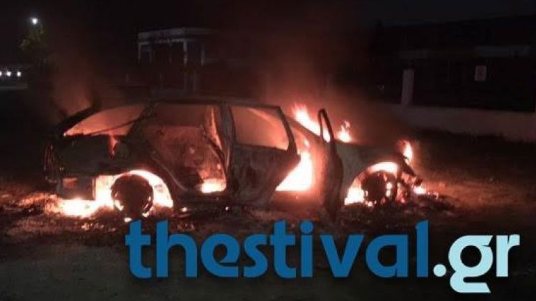 Φωτιά σε Ι.Χ. στη Θεσσαλονίκη